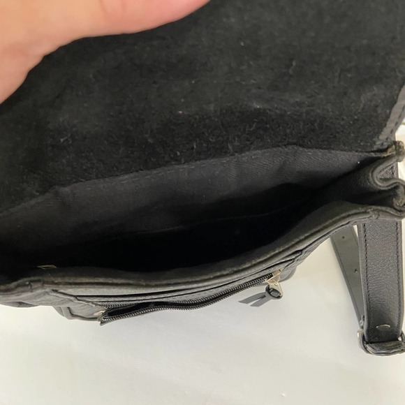 V2 Quo Vadis Pebbled Leather Crossbody Organizer Handbag Made in India Black - Picture 3 of 13